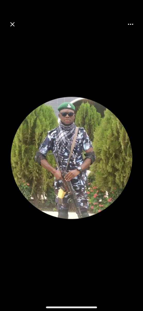 ruffydfire's tweet photo. When a police officer starts to threaten a citizen over an analytical explanation to a matter do we still have a country at all @PoliceNG.what training do we give our officers. https://t.co/KTdQHpToF8