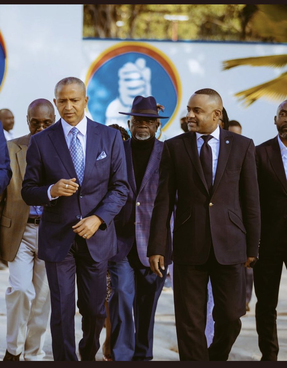 CredoDimbu's tweet photo. La maison de Moise Katumbi à Kinshasa ainsi que celle de son conseiller politique Salomon Idi Kalonda, située sur l'avenue Moero à Lubumbashi ont été perquisitionnées ce jeudi 8 juin matin   en l’absence de ces derniers, selon leurs proches.

D'après la radio Okapi https://t.co/GttKz8PDrN