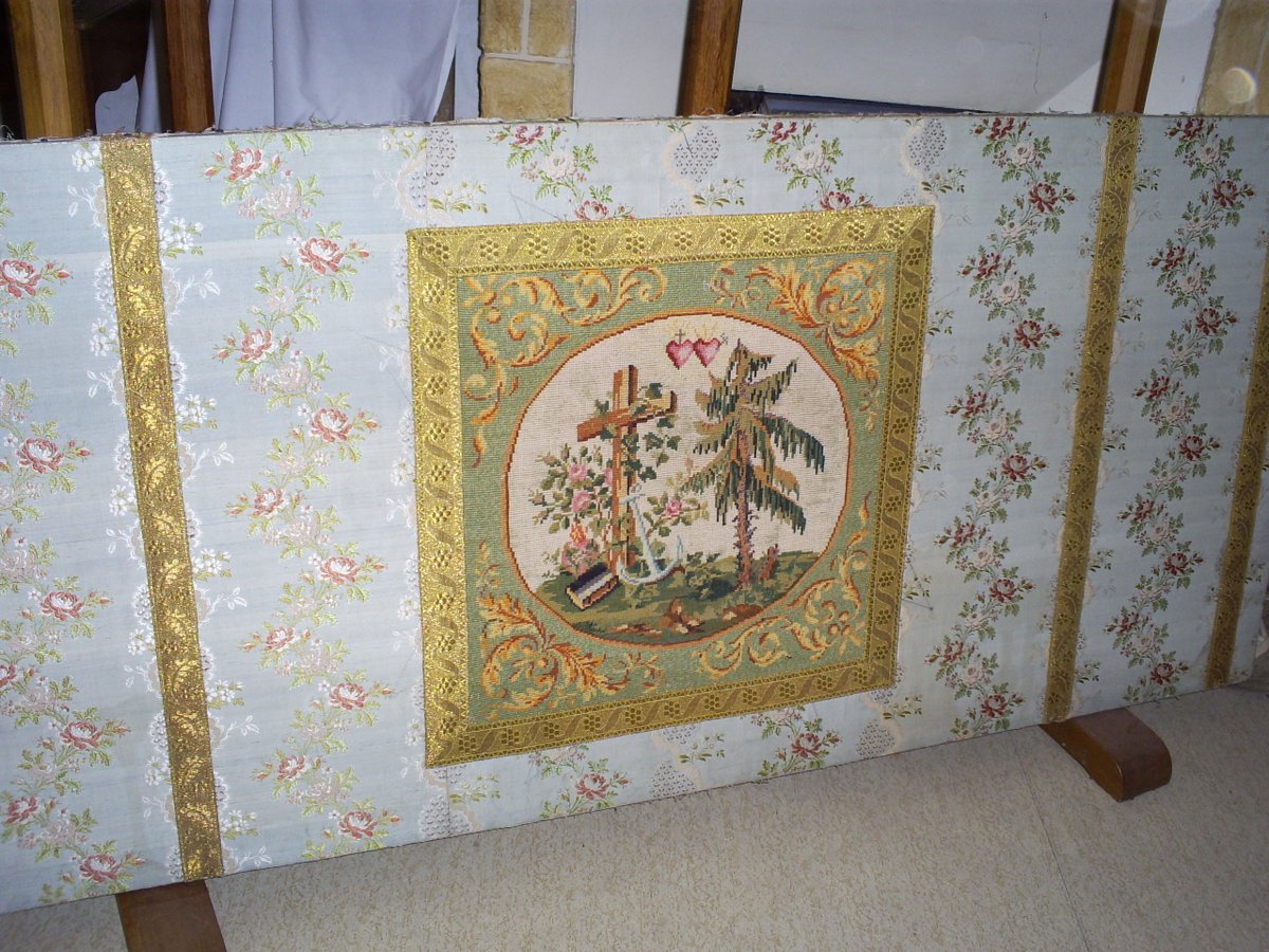 En ce quatrième jour de la <a href="/MuseumWeek/">ᴍᴜsᴇᴜᴍᴡᴇᴇᴋ 🏛</a>, mobilisons nous pour la sauvegarde de nos #mers et #oceans.📷
Les artistes 📷ont de tout temps étaient inspirés par la symbolique marine📷. Voici un antependium inédit!
#WorldOceanDay #oceanheritage #lemuséesortdesareserve