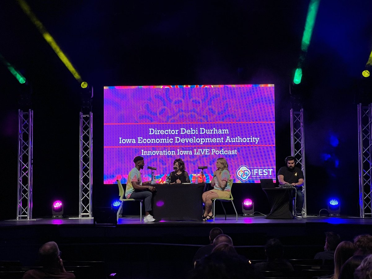 EdTechIowa's tweet image. Innovation is thriving in Iowa! Thanks to @DebiDurham for kicking off #EntreFEST23, and for giving a plug for some of the work we’re doing with #EdTechIowa!