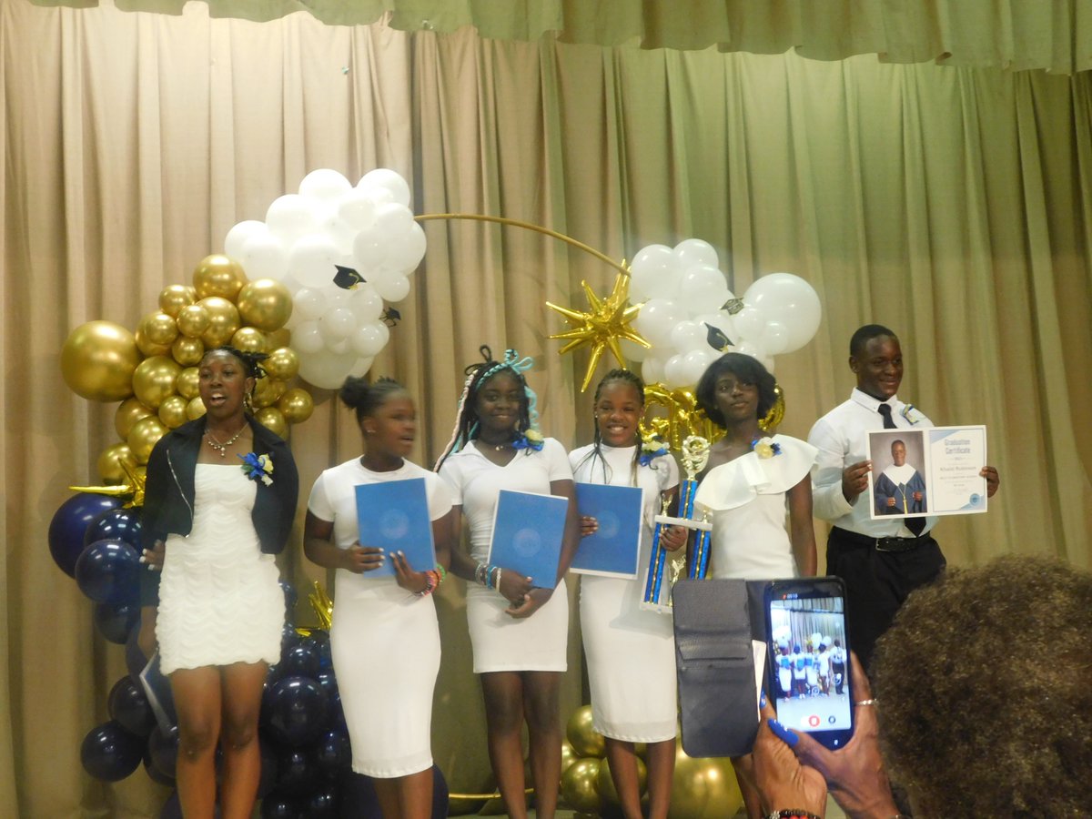WileyElemGSO's tweet photo. Congratulations to our 5th-grade graduates! You all will be missed. Keep soaring! https://t.co/RK3sYMycRl