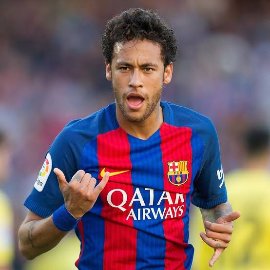 BehindtheGoal3's tweet photo. 🔴🔵||Neymar wishes to return to Barcelona this summer.
His representatives have already informed Barca that the footballer is ready for a considerable salary cut at the Catalan club.

Source : https://t.co/ft7ga0AEvH

#Brazil 
#Neymar 
#transfermarkt https://t.co/oQ24RZru2L