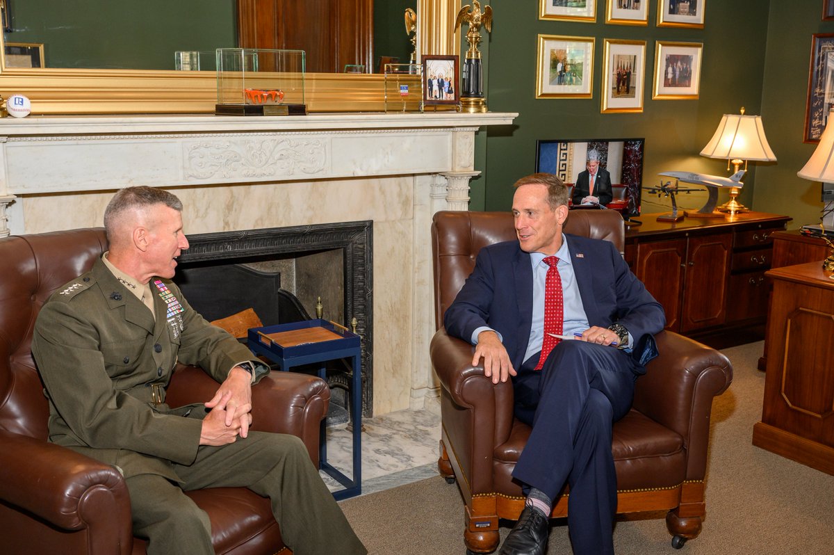 SenTedBuddNC's tweet image. It was a pleasure to meet with General Eric Smith, the nominee to serve as Commandant of the United States Marine Corps.

He’s an impressive leader and a highly qualified nominee. I&apos;m proud to support his confirmation.