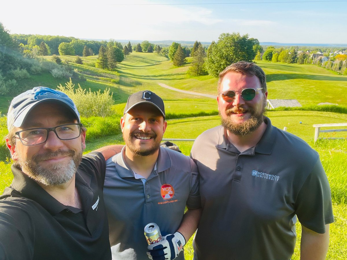 DonnPalms's tweet photo. Based on previous results, our largest client chose our Sales and Business Development team to travel to Traverse City to develop new partnerships. 
When you’re up North….gotta get some golf in too! 😆
—
#business #salesandmarketing #donnpalms #worktravel #entrylevel #hiring https://t.co/LQ26m09dQI