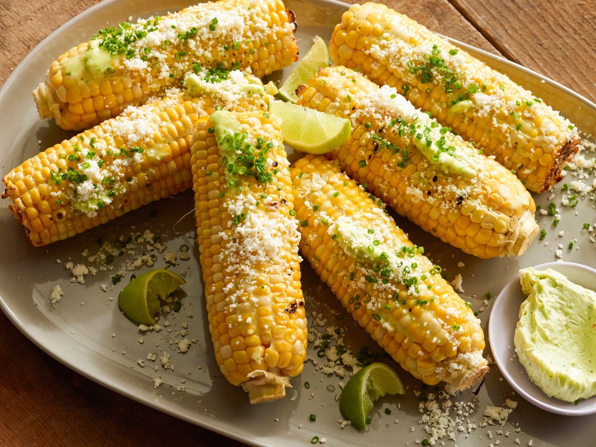.@BFlay's take on Mexican-style corn features a fiery habanero-garlic butter, cotija cheese and a squeeze of lime 🤤 Get the recipe: cooktv.com/3g1tqME