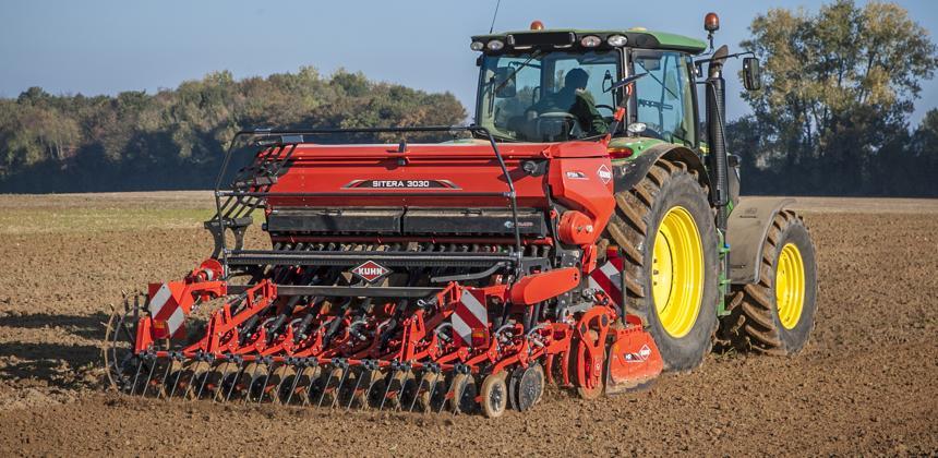 ⏳ C'est bientôt la #moisson ! Il est tps de faire le point sur vos stocks…et pour ça, #Scopix s'occupe de tout ! 😄 Pdt toute la campagne #Scopix tient à jour vos stocks et vs fait un inventaire ! bit.ly/3MYUZVN <a href="/GuillaumeBOYET/">Guillaume Boyet - NORIAP 🧢</a> <a href="/AgriAvenir/">Lefort Guillaume</a> <a href="/OlivierCOSTE2/">Olivier COSTE</a> <a href="/EmmanuelL_FMC/">Emmanuel LEDUC</a>