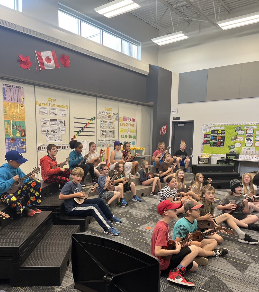 I got to start my day singing along with this group of grade 5 ukulele pros! They were so good, I had to stay for 3 songs and I am leaving full of joy! ⁦<a href="/IRIC_WC/">IRIC</a>⁩