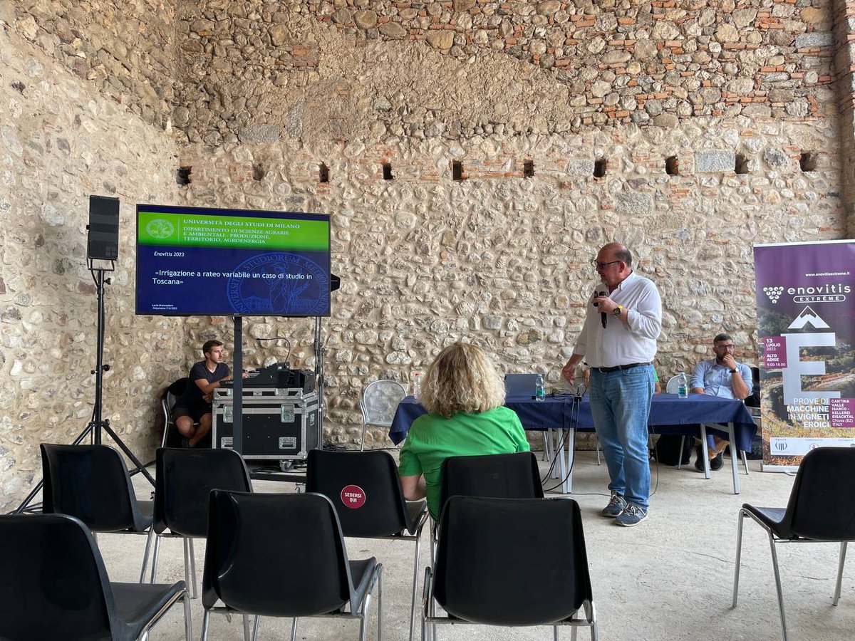Ieri eravamo presenti a #enovitisincampo per parlare delle prove sperimentali condotte sull’irrigazione di precisione in #vigneto. 

#irrigazione #viticoltura
