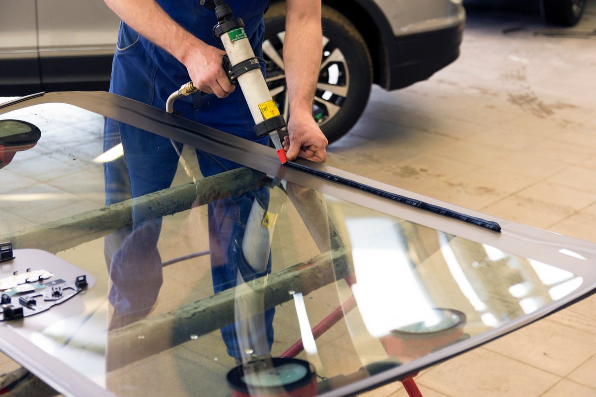 Have a broken windshield you need taken care of? Alpha Auto Glass can help! alphaautoglassinc.com #MobileAutoGlassBerkeley #MobileAutoGlassServiceSanMateo