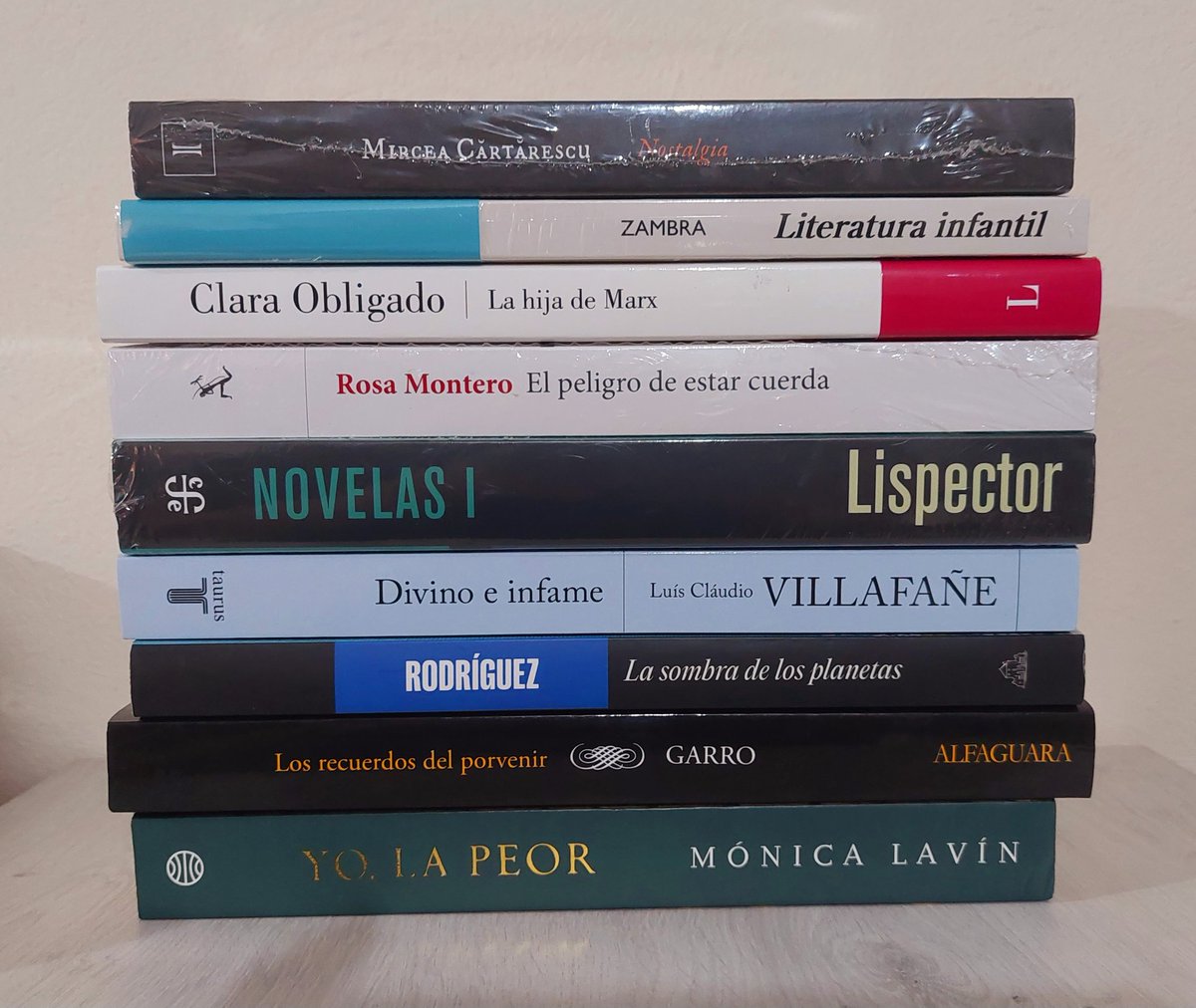 Manda mensaje. $300 c/u más envío.