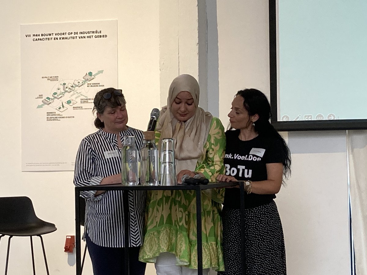 Inspireerde dag over #veerkrachtigewijken met aangrijpende verhalen van bewoners uit <a href="/BospolderT/">BospolderTussendijken</a> <a href="/rotterdam/">Gemeente Rotterdam</a> aangevuld met wetenschappelijke inzichten <a href="/Resilient_Delta/">Resilient Delta Initiative</a> 
gesteund door <a href="/Veldacademie/">Veldacademie</a> en <a href="/ResilientRdam/">Resilient Rotterdam</a>