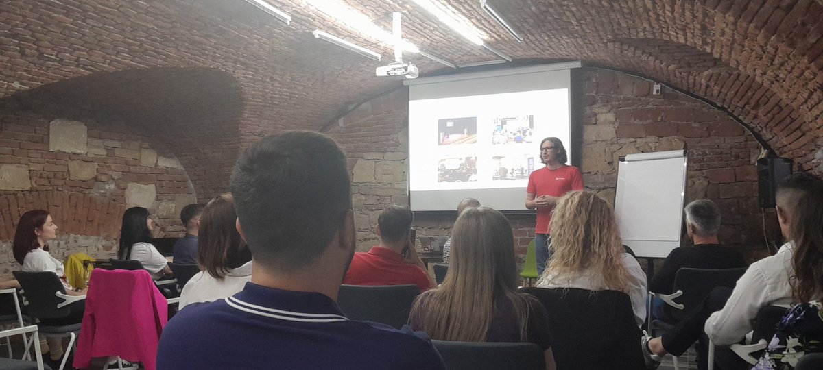 Tamas started our Sitecore Meetup with #Sitecore Community Program