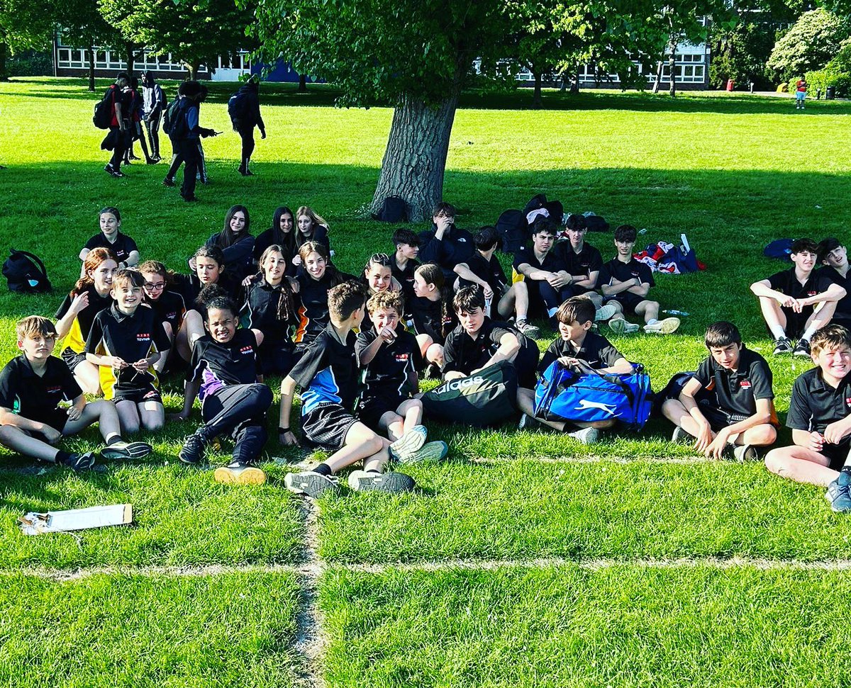 Yav_PE's tweet photo. Well done to all those involved in the year 7 &amp; 9 athletics fixture last night. Some great performances all round 🏃‍♀️🏃 https://t.co/9Cldo3gwgc