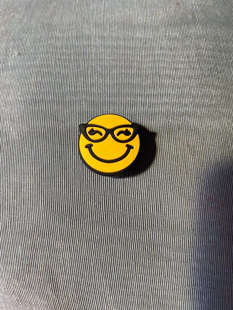 SandiBaecker's tweet photo. New Croc Charm
https://t.co/oOUvqsO2LJ https://t.co/VmcWLofBPW