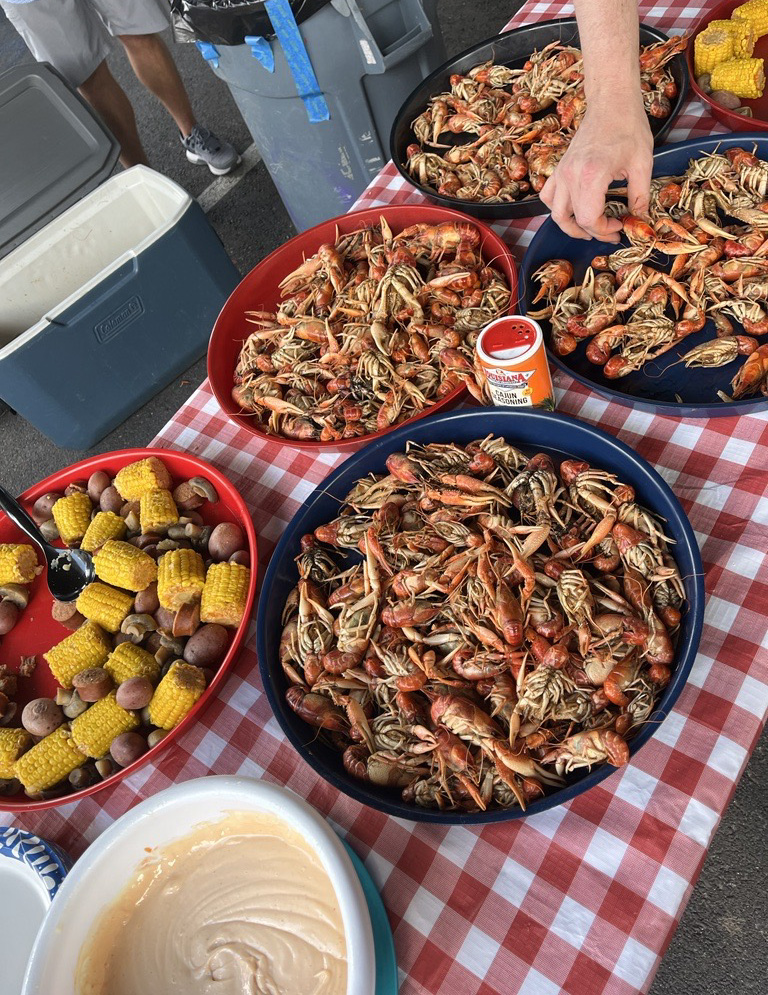 JTSFinancial's tweet photo. When we're not busy helping our clients at the JTS family of companies, we like to have a little fun and celebrate the great employees who make it all happen. Also, we couldn't let crawfish season slip by without a good office boil! #officeculture #employees #benefits https://t.co/zYbKjejuVy