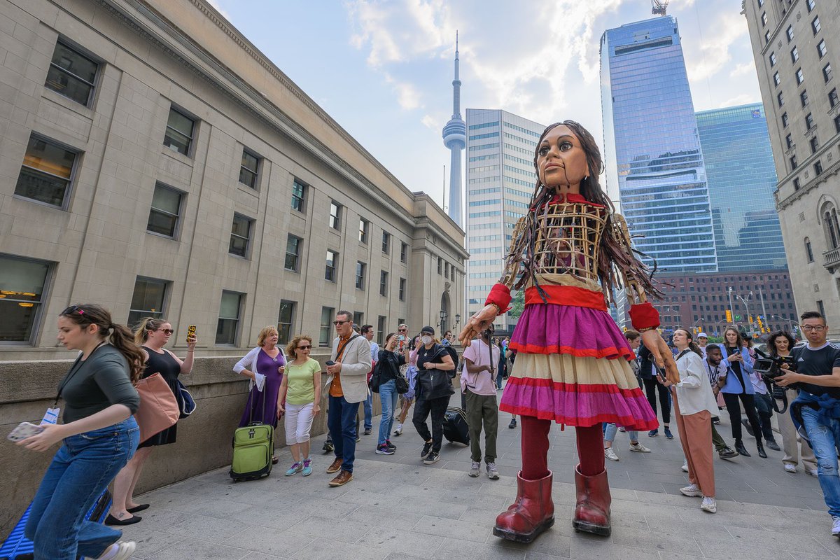 Little Amal has arrived in Toronto! She was greeted with Welcome Gestures, the beat of drummers, butterflies, dances and beautiful words from Elder Duke Redbird 💜🦋🥁 Follow Little Amal’s journey as she explores Toronto, Scarborough, Brampton, Mississauga and Etobicoke!