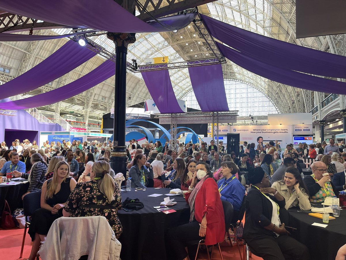 #cipd  #FestivalOfWork loving the buzz of the Learning and Development stage … each session has got the room talking and sharing