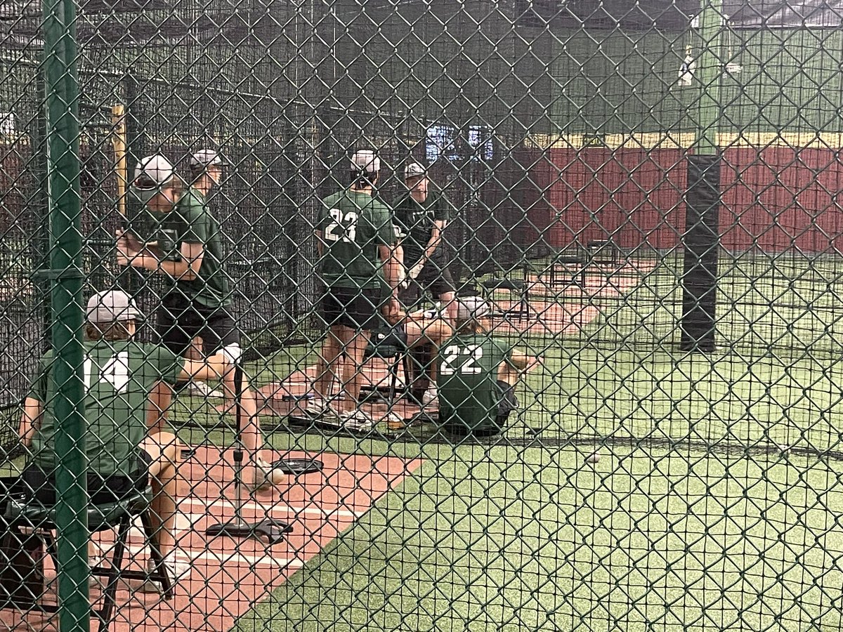 Another shoutout to @DBATcedarpark & @StrikeBBT for some pregame swings before our State Semifinal game this afternoon! We appreciate you!

#OneTrackMind #206 #STS
#RHSRoar #TakePrideInThePride
