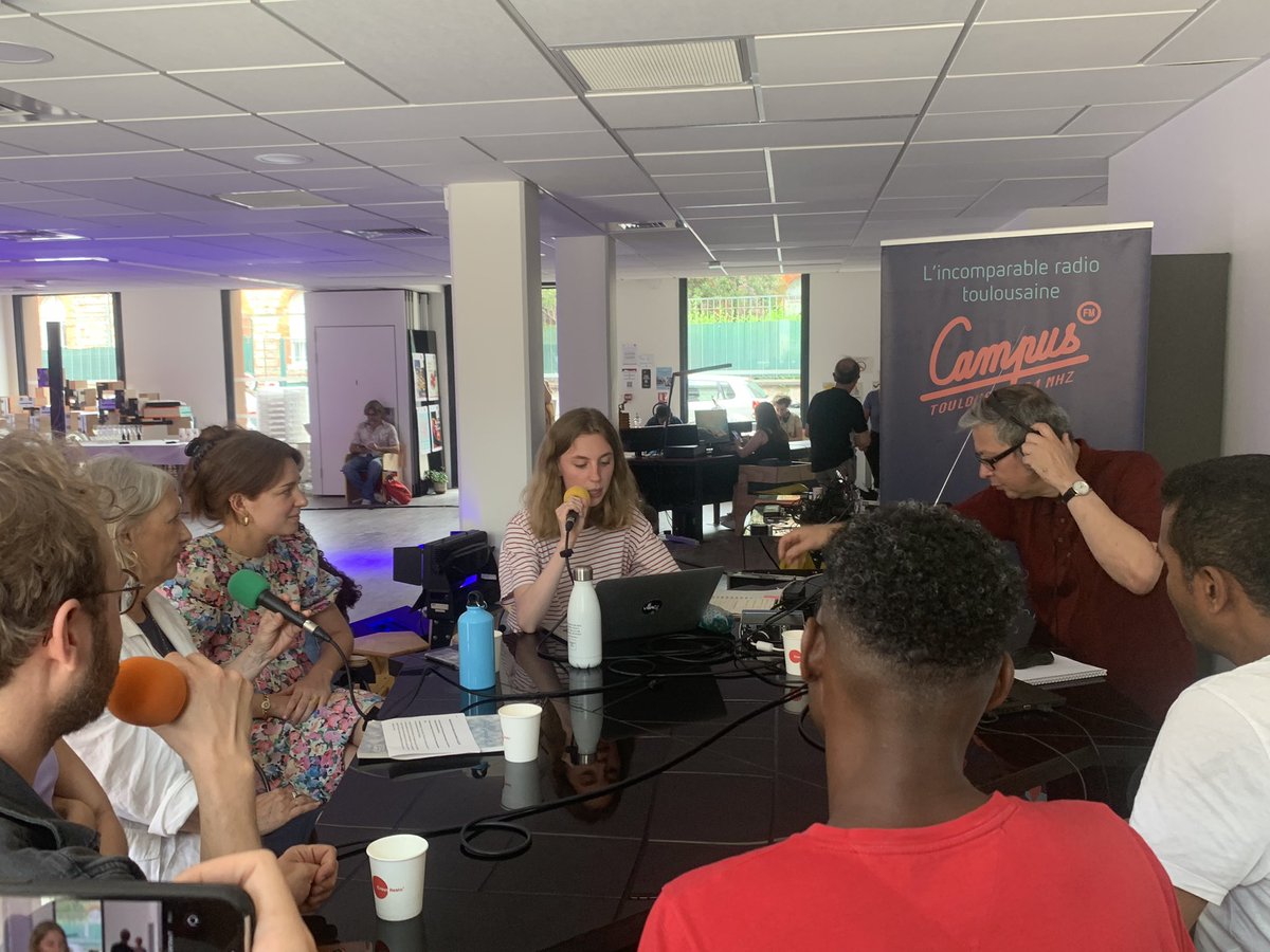 Campus FM (@campusfm) on Twitter photo Nous sommes en direct de La Turbine, le nouveau tiers lieu de la Cité Internationale de l’<a href="/Univ_Toulouse/">Université de Toulouse</a> pour la cérémonie de remise des prix des concours de la création étudiante proposés par le <a href="/croustoulouse/">Crous de Toulouse-Occitanie</a>
À écouter à 19h sur nos ondes /94 MHZ 📻 Nous sommes en direct de La Turbine, le nouveau tiers lieu de la Cité Internationale de l’<a href="/Univ_Toulouse/">Université de Toulouse</a> pour la cérémonie de remise des prix des concours de la création étudiante proposés par le <a href="/croustoulouse/">Crous de Toulouse-Occitanie</a>
À écouter à 19h sur nos ondes /94 MHZ 📻