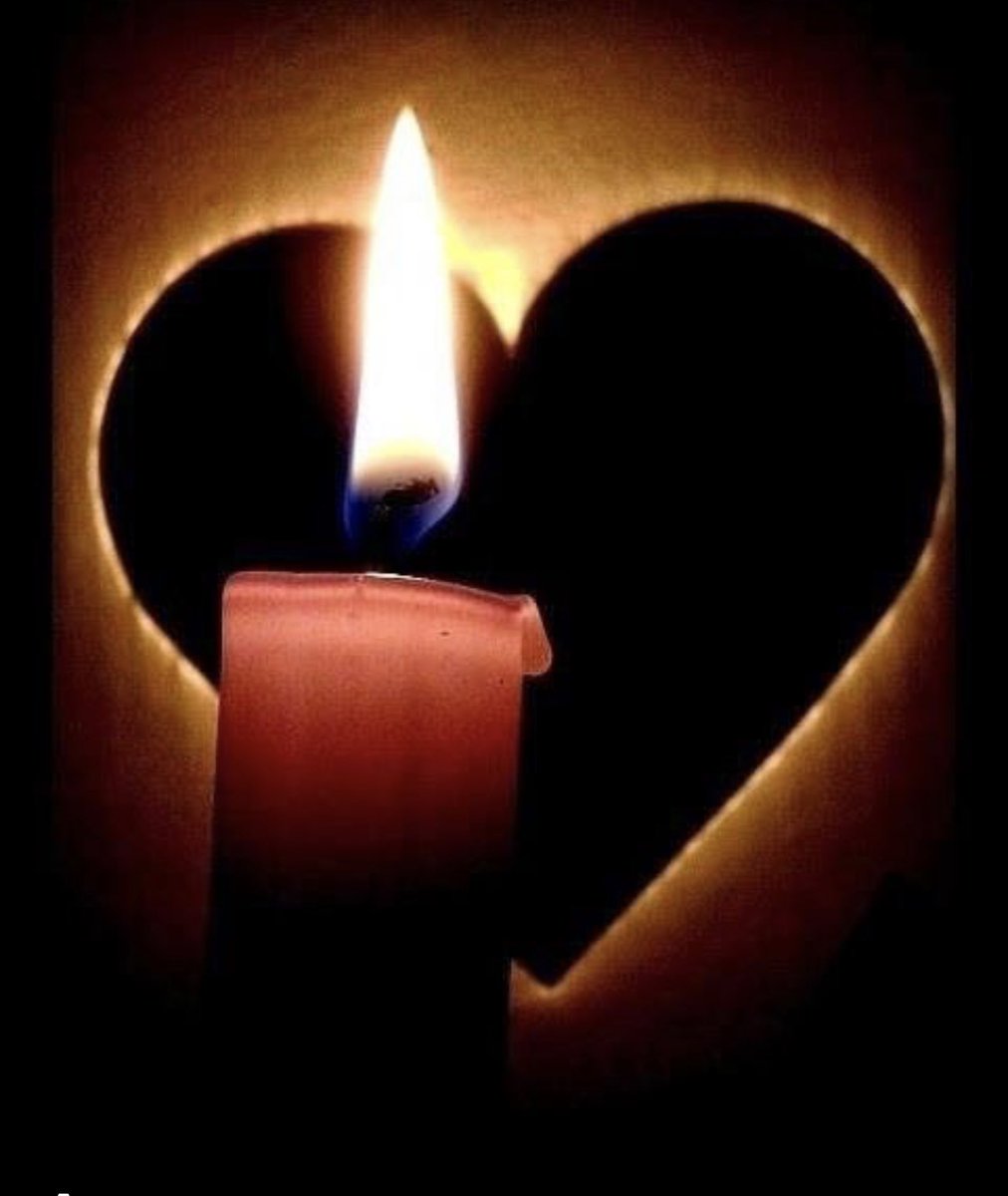 30 morts, 
30 martyrs 
Pleurons nos morts, 
Prions pour le repos de leur âme. 
Mais après cette période de deuil Prenons le temps d'une introspection
Sénégal : Un peuple, un but, une foi 🇸🇳💚💛❤️🇸🇳
#FreeSenegal 
#presidentiellesenegalaise2024
#cohesionsociale 
#justicesociale