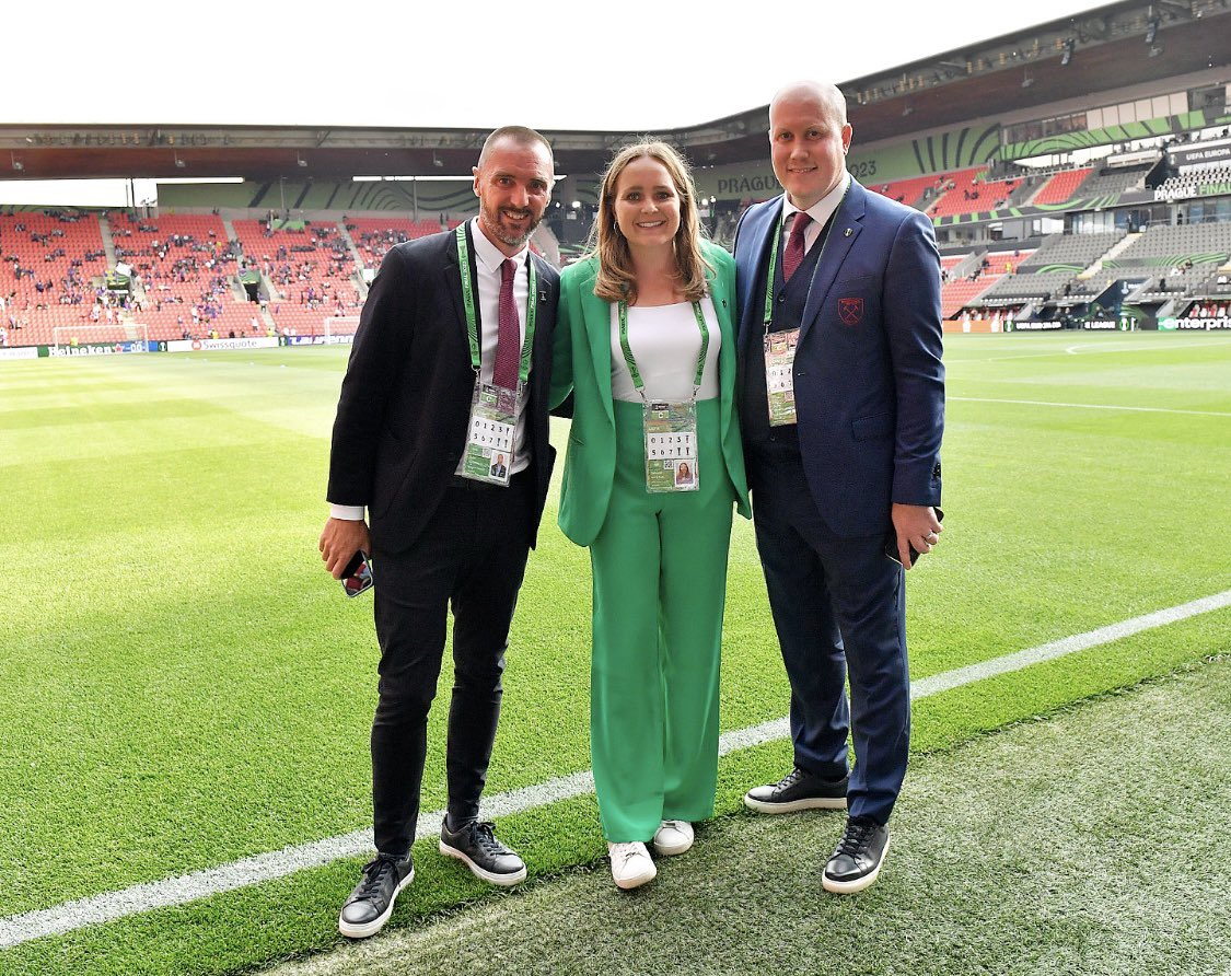 Emily Defroand tweet media