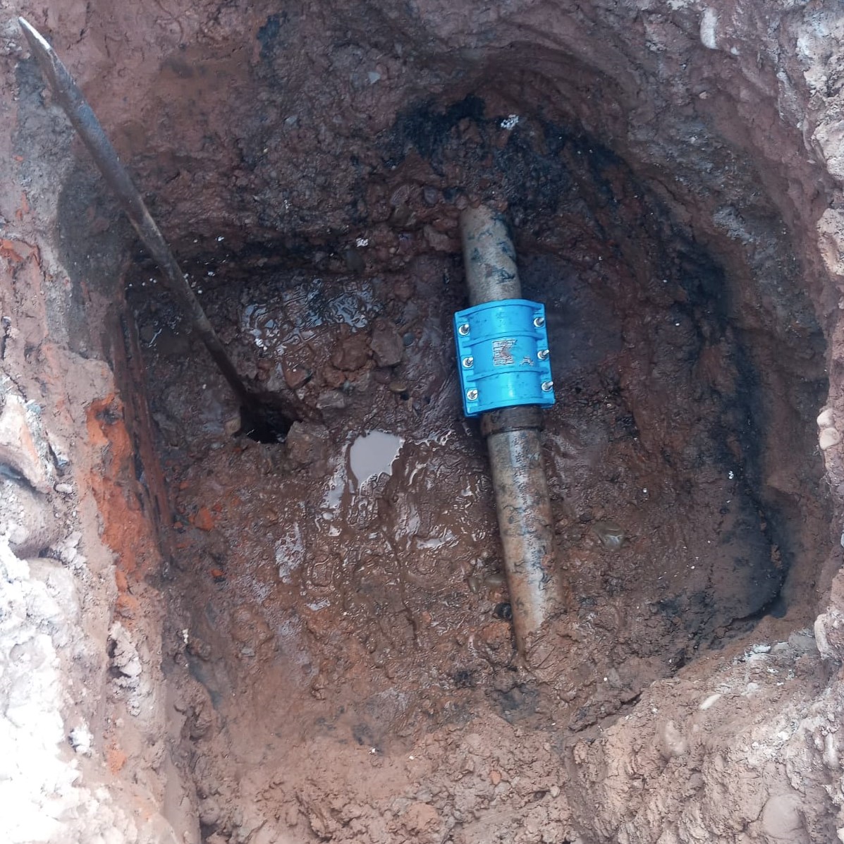 AguaJujuy's tweet photo. #LibertadorGeneralSanMartín
💧 AGUA POTABLE DE JUJUY SOLUCIONÓ IMPORTANTE PÉRDIDA 💧

🚧 Agua Potable de Jujuy ejecutó trabajos de reparación en Libertador General San Martín, donde una pérdida de agua potable afectaba a la red de distribución en el barrio Herminio Arrieta. https://t.co/I6fiKlLeJ8