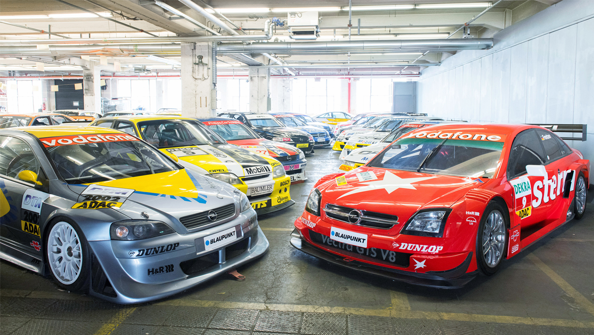 StellantisFR's tweet image. #OpelClassic au présent ! « Concepts et prototypes », « Grand Tourisme » et « Golden Sixties » sont les thèmes ajoutés aux visites virtuelles à 360° qui permettent d'explorer l'héritage de plus de 160 ans d'@Opel : bit.ly/41K1vFl #TBT #TrowBackThursday #VirtualTour