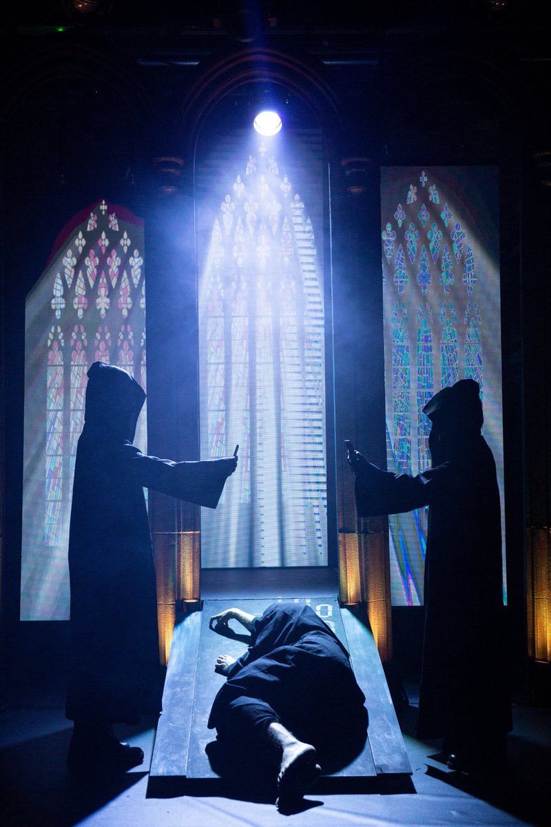 ★★★★  GRINDR THE OPERA "This groundbreaking and highly risqué production is both hilarious and heartbreaking. But what truly sets ‘Grindr’ apart is its fearlessness in tackling taboo subjects and exploring the dark side of online dating" northwestend.com/grindr-the-ope…