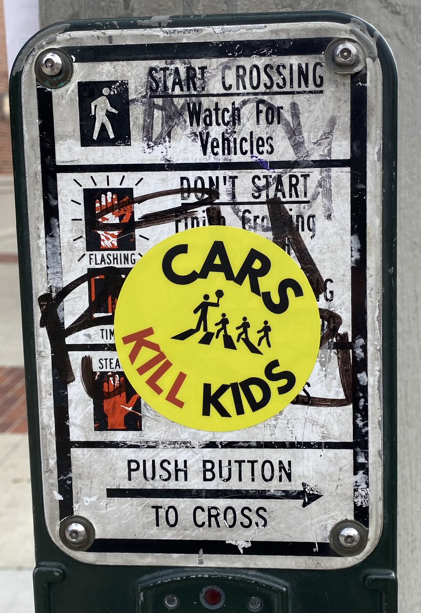 StephenRansom47's tweet photo. #SafetyMadeSimple 🤔
#CommonSenseGunSafety 🤨
#misinformation
Cars 🚗 don’t 🚙 kill 🚘 …
Bad Drivers DO! https://t.co/1CF8sSEhKz