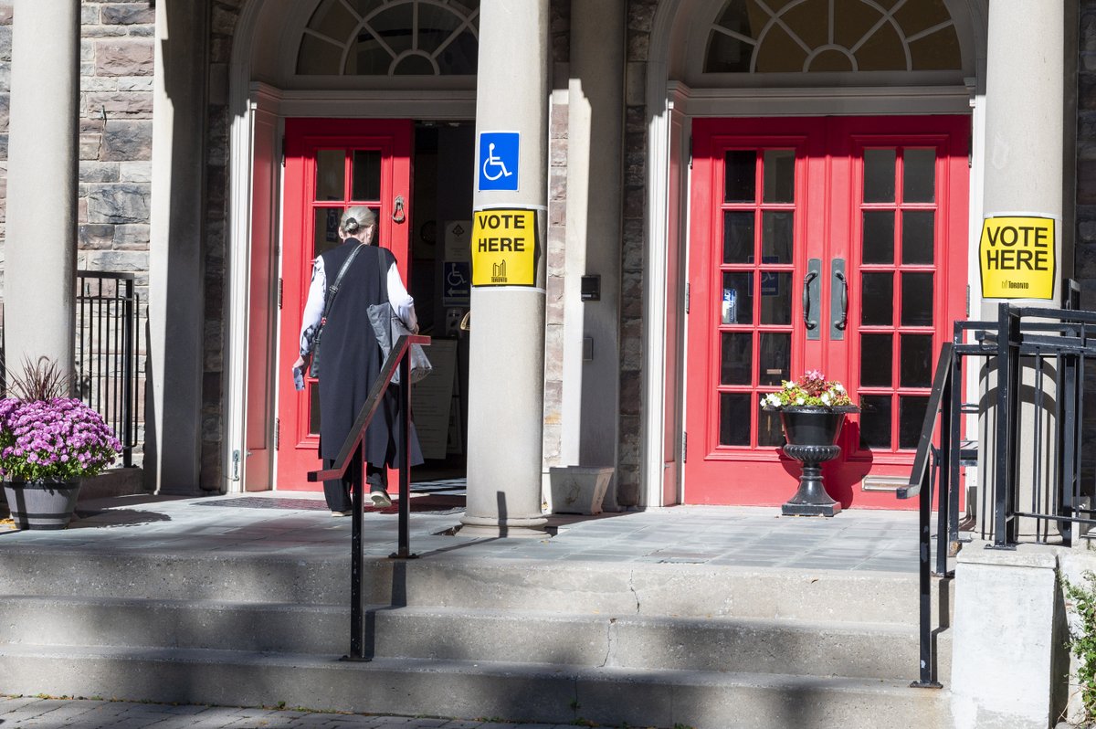 Advance voting days for #Toronto's by-election for mayor starts today! Voting locations are open daily from 10 a.m. to 7 p.m. until Jun 13. Learn more about where to vote and what to bring: toronto.ca/elections/myvo…