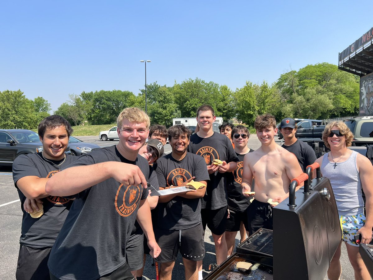 coachadigiulio's tweet image. First annual Oline/Dline cookout! 
#SaintsPride⚜️ @CoachPossley