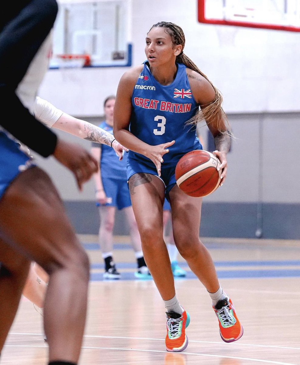 MiamiSuns's tweet photo. Coming off an MVP season with @londonlionsw , alum Kiki Herbert-Harrigan is now set to compete with Great Britain in the 2023 @EuroBasketWomen tournament βΌοΈβοΈπ₯ #SunsFam4L #TeamKiki #ProSuns #EuroBasketWomen https://t.co/Sus7wCvBfb