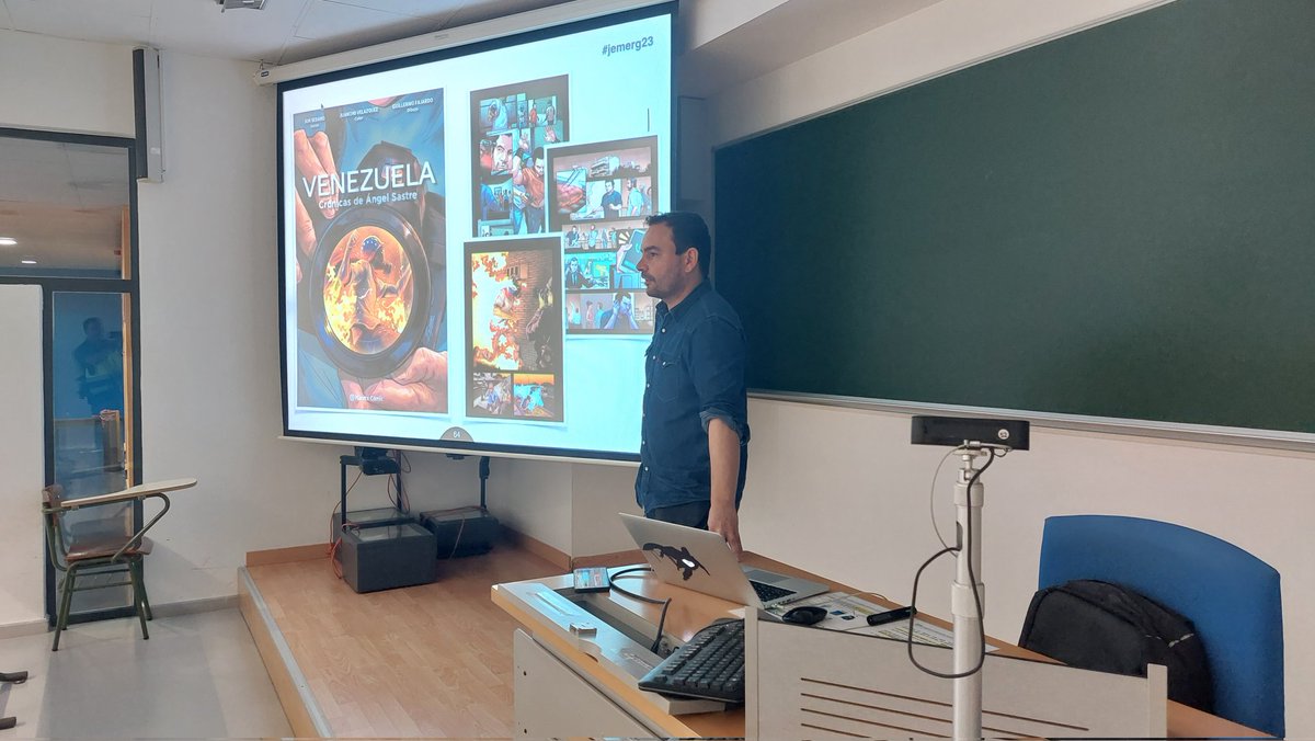 Seguimos con ponentes y ponencias extraordinarias en #jemerg23.  Turno de <a href="/AngelMSastre/">Ángel Sastre</a>, periodista especializado en zonas de conflicto.