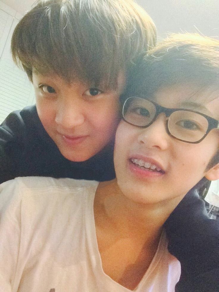 haechthinks's tweet image. “how is he?”                   “he’s still with me”