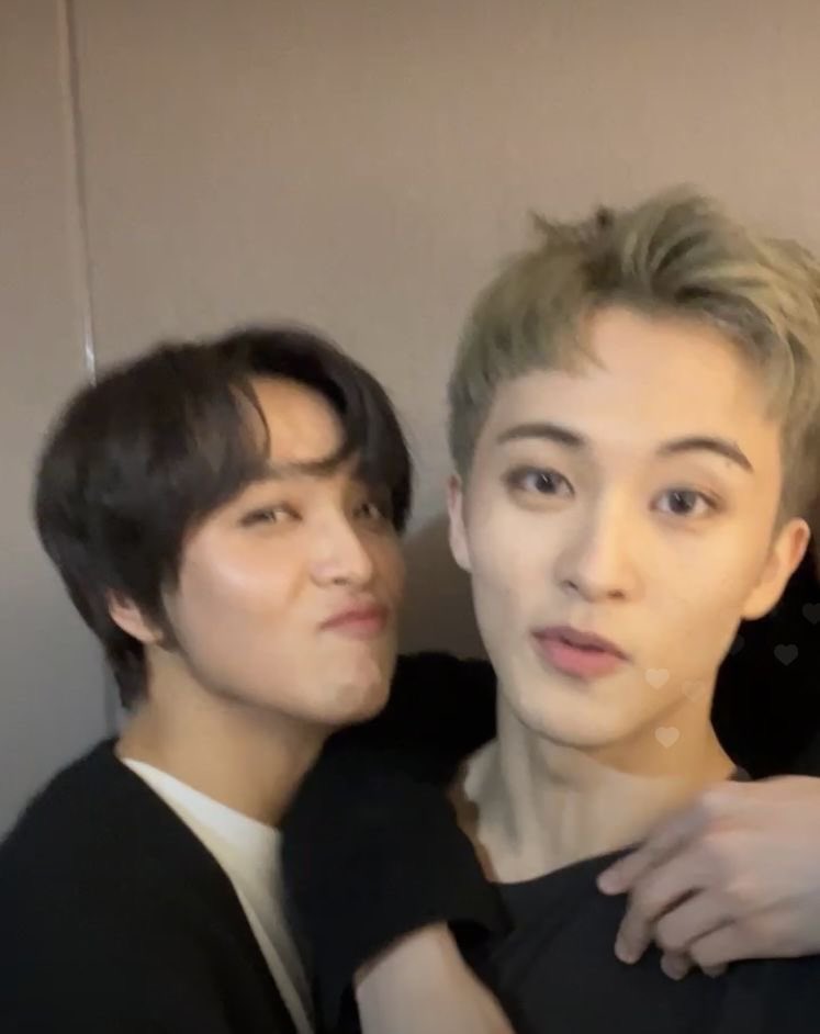 haechthinks's tweet image. “how is he?”                   “he’s still with me”