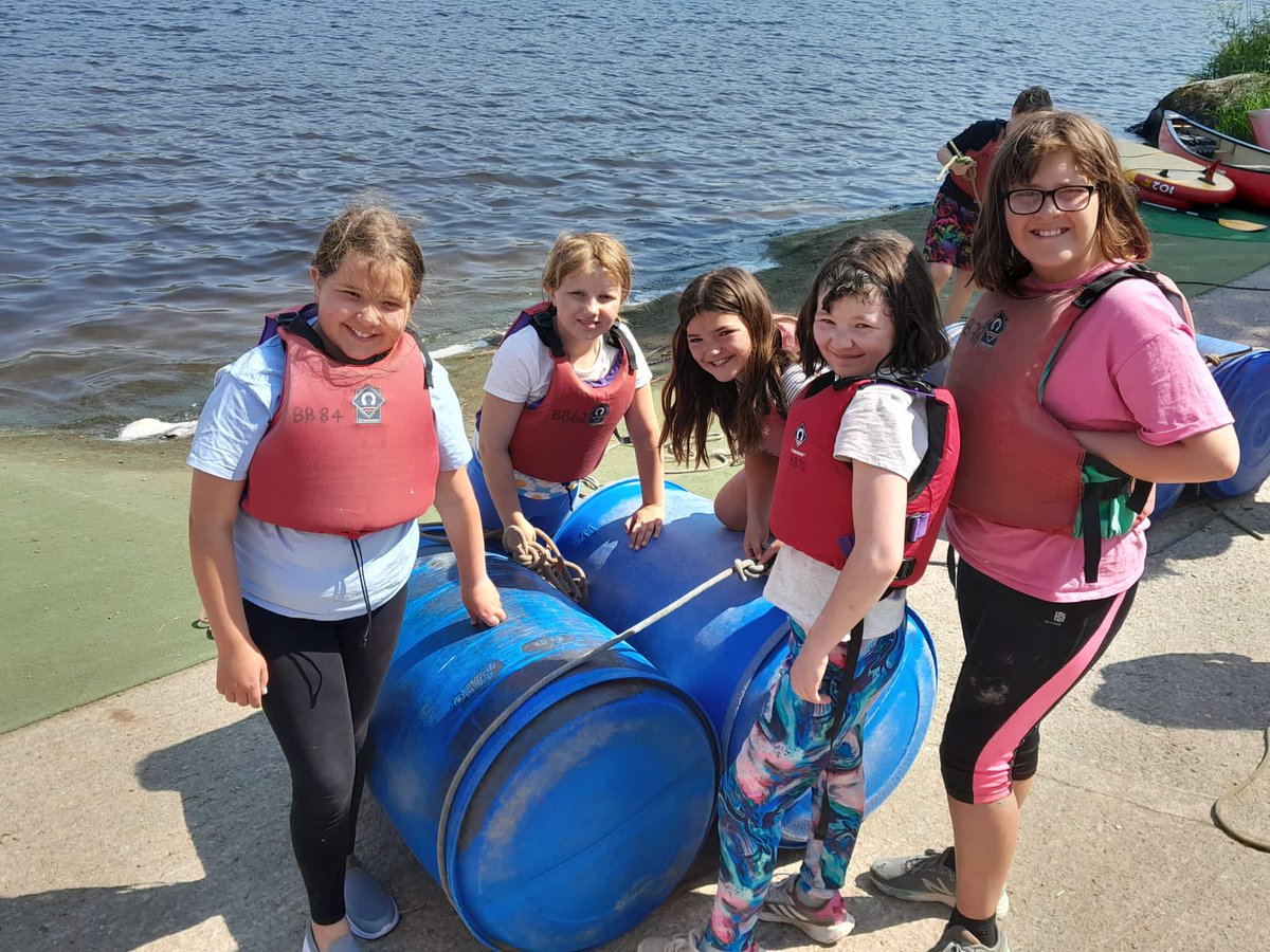 Ysgol DyffrynCledlyn tweet media