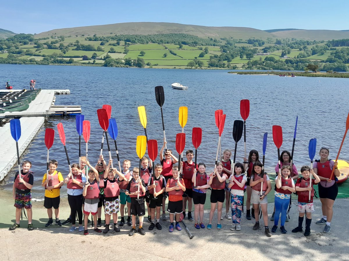 Ysgol DyffrynCledlyn tweet media