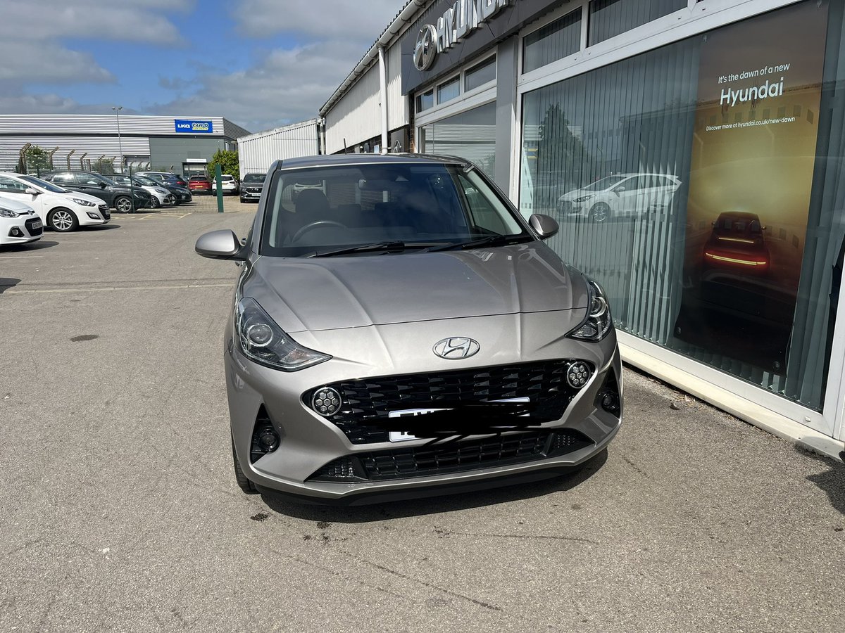 Robert Flute tweet media