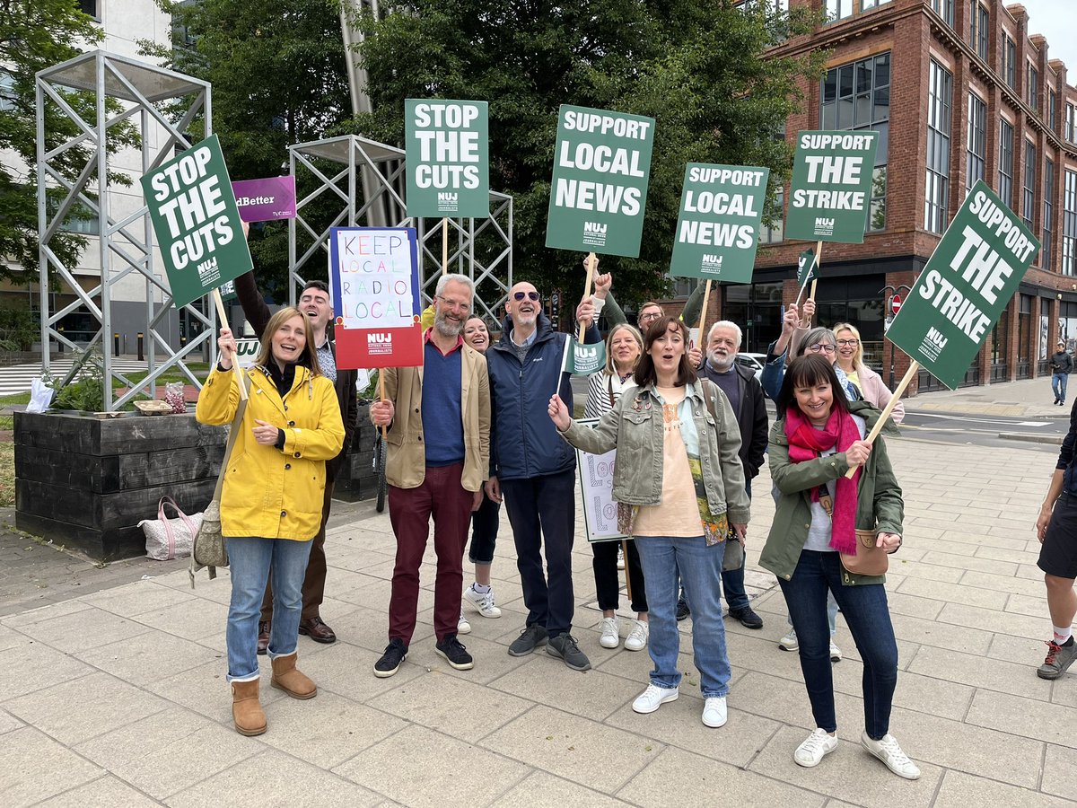 Proud to have worked for 34 years in and on #BBCLocalRadio 📻 

@BBCRadioStoke @BBCCambs @bbchw and three decades @BBCLeeds 

Not at work today today though …
bbc.co.uk/news/entertain…

#KeepBBCLocalRadioLocal #NUJOfficialstrike @NUJofficial