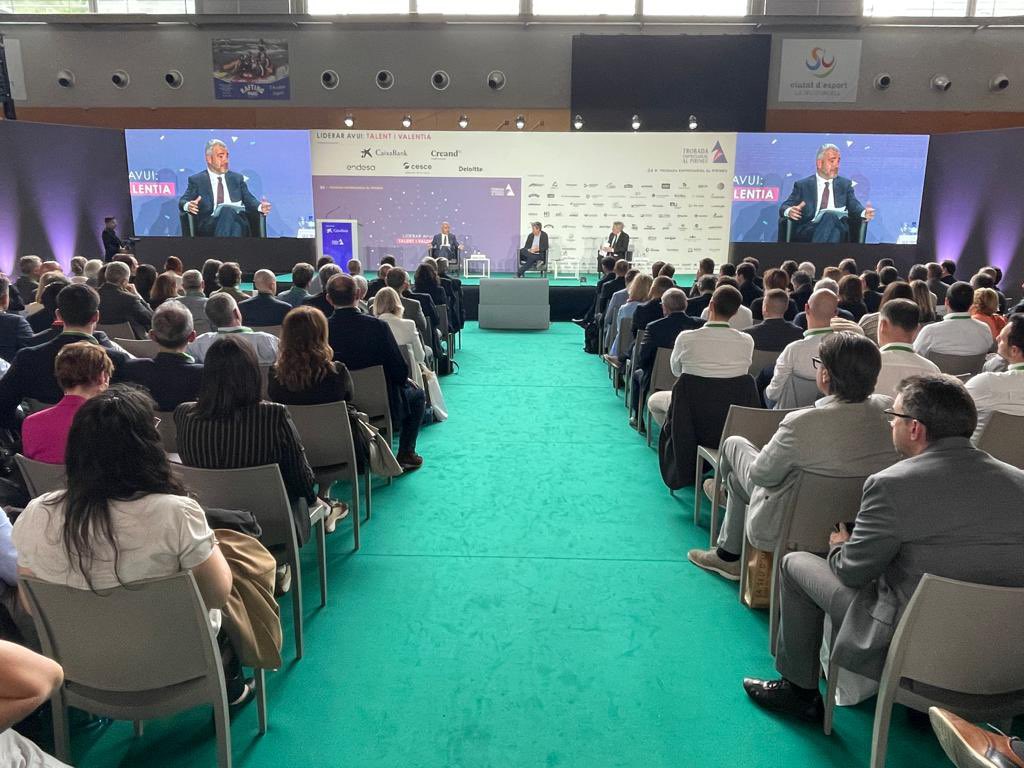 🔝Rècord històric d’assistència a la #TrobadaPirineu. Prop de 700 participants parlaran de lideratge en dues jornades que comptaran amb ponents de primer nivell