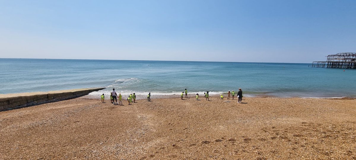 Fabulous year 2 trip to Brighton by train. What a day! Thanks to all involved 😊😎 #sunshine #Brighton #schooltrips @Foliotrust