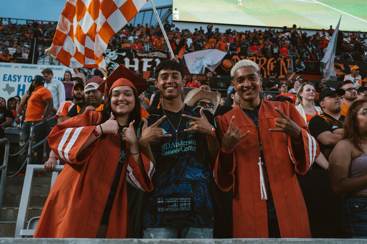 Nothing like having all y’all’s support in the Shell!

See y’all this Saturday! #HoldItDown