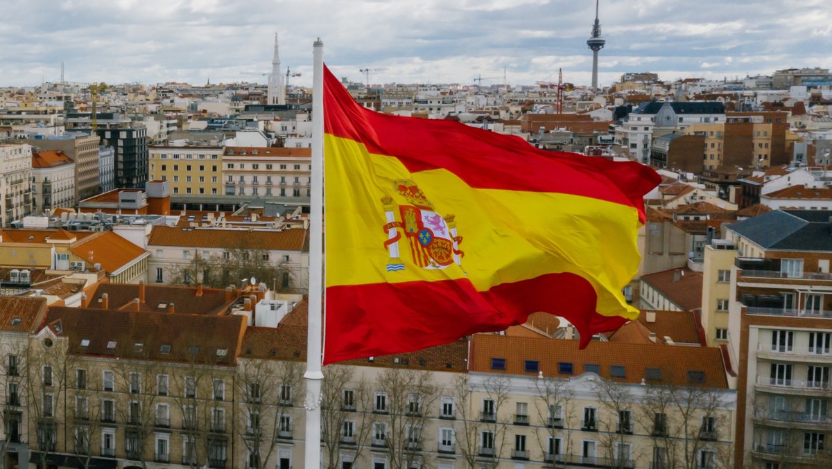 Insultar la bandera d'Espanya està emparat per la llibertat d'expressió, segons el Tribunal d'Estrasburg, que s'ha pronunciat arran d'un cas a Ferrol ccma.cat/324/el-tdeh-co…