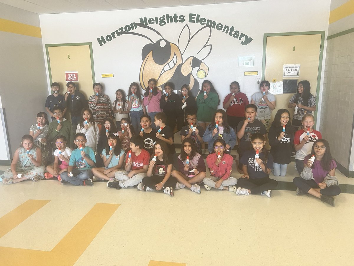 edithc_HHES's tweet photo. A huge thanks to @rtj03 from #RenLearnUS for the goodies to recognize our scholars for participating in the MyOn summer reading challenge. Our scholars have read:
3650 books
109000 pages
47,315 minutes
Keep on reading Hornets 🐝
#ReadersBecomeLeaders #TeamSISD #BetheLight https://t.co/Ma1HBLlFuE