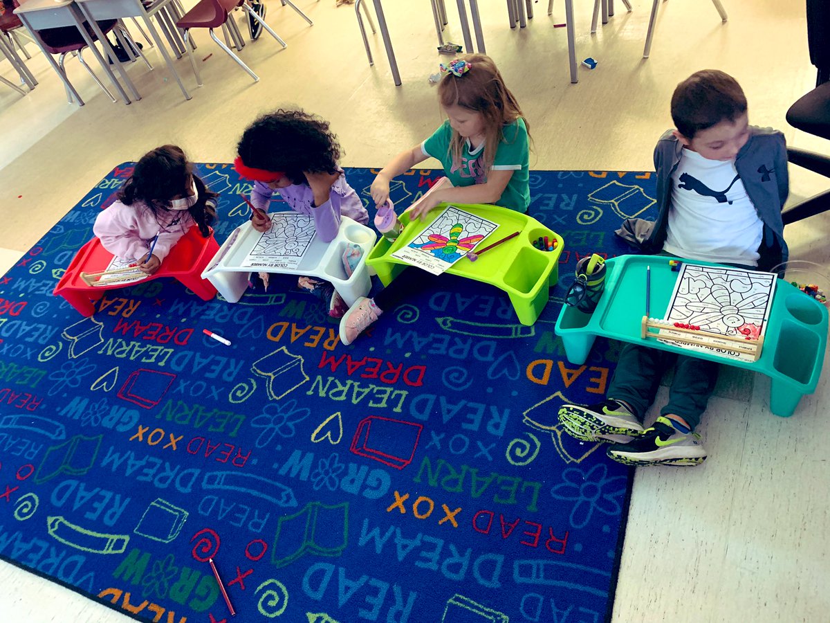 Ms_Lis29's tweet photo. Morning addition 🧮 @DPCDSB_BFA https://t.co/PlvUHiL9Rk