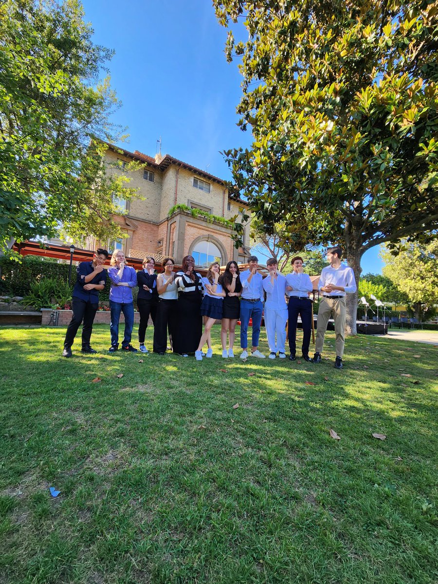 AOSR_Rome's tweet photo. Students are required to create an exhibition for TOK - part of the IB program journey. Thank you to Linda Duggan, TOK Teacher in preparing our IB scholars this year.
#aosr #internationalschool #TOK #ibworldschool #americanoverseasschoolofrome #internationaleducation https://t.co/FpyVe1TAhp