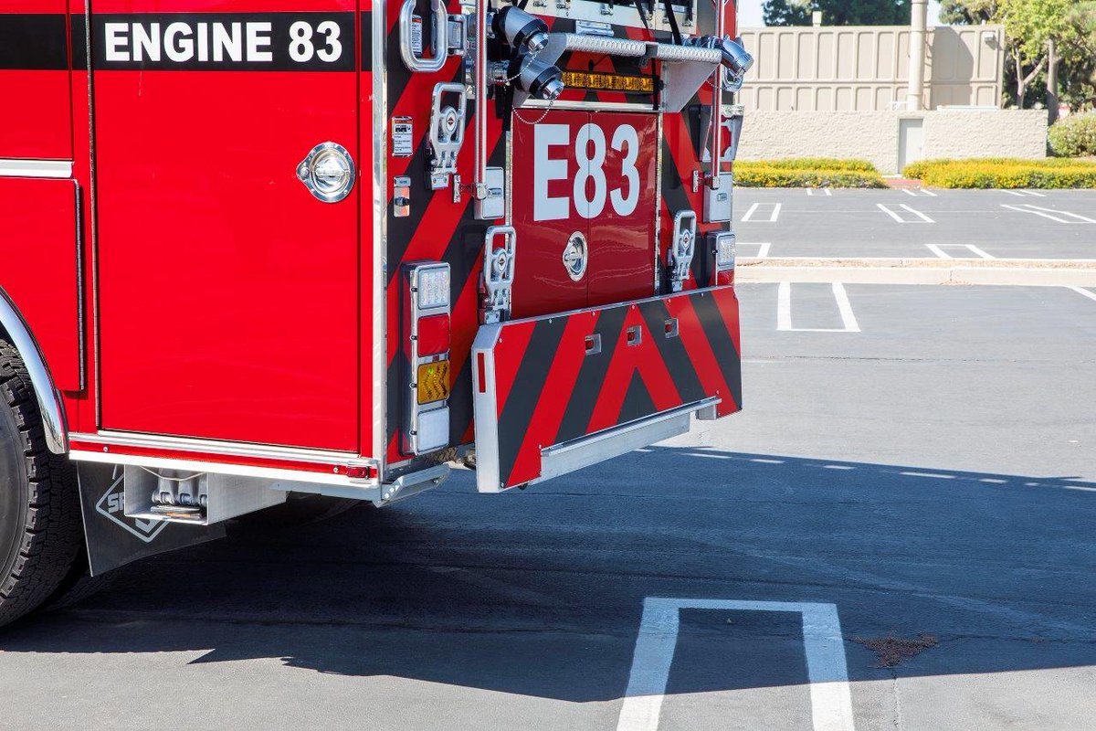 SmealFire's tweet photo. How about that rear step? Options to make your job easier. #SpartanER #Smeal #PuttingFirstRespondersFirst #apparatusinnovation https://t.co/q0ztRkZehS