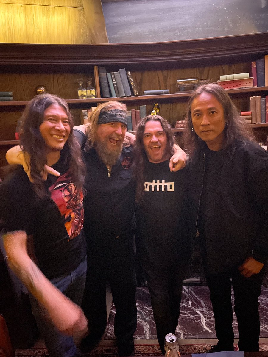 JeremyXWagner's tweet photo. Had a @DeathAngel aftershow at AFTER Lounge the other night. Cocktails & Thrash & Heavy Metro were on the menu.
Thank you very much, @CurtisDuffy for the Observation Room next level hospitality. 🙏🏻❤️🤘🏻
#DeathAngel #Thrash #Metal #After #Lounge #Chicago #Ottto @DeadSkyPub https://t.co/OhM1RlaOup