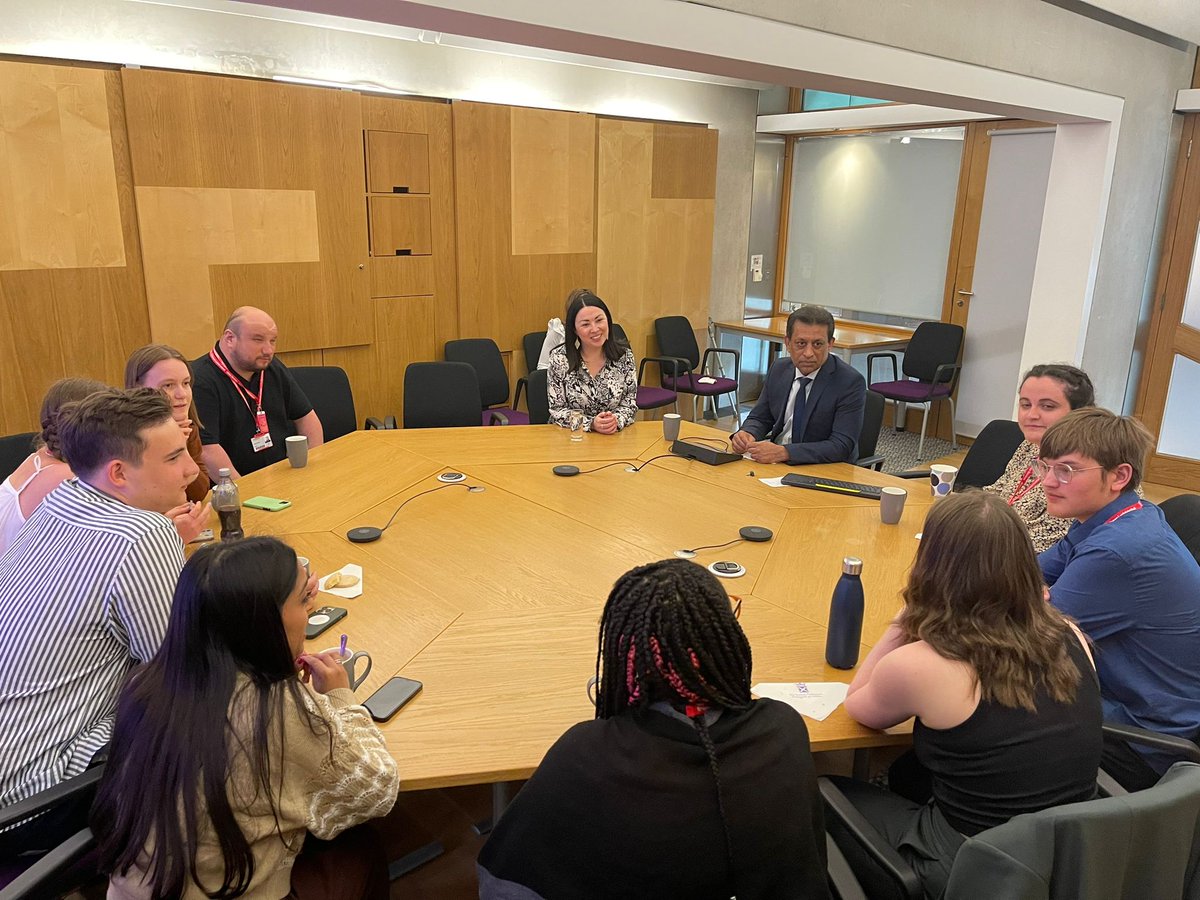 Foysol Choudhury MBE MSP (@foysolchoudhury) on Twitter photo Exciting meeting with <a href="/OfficialSYP/">Scottish Youth Parliament</a> <a href="/EdinburghMSYPs/">Edinburgh MSYPs</a> members today! Impressed by the brilliant young minds engaged in politics. Covered crucial subjects like education, circular economy, health, & more. MSPs must engage with their MSYPs to prioritise youth voices in policymaking. Exciting meeting with <a href="/OfficialSYP/">Scottish Youth Parliament</a> <a href="/EdinburghMSYPs/">Edinburgh MSYPs</a> members today! Impressed by the brilliant young minds engaged in politics. Covered crucial subjects like education, circular economy, health, & more. MSPs must engage with their MSYPs to prioritise youth voices in policymaking.