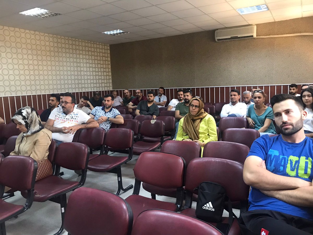 UrfaMebAkub's tweet photo. Acil Durum Ekipleri Eğitici Eğitimi seminerlerimiz Karaköprü ilçemiz ile devam etmektedir. @tcmeb @Yusuf__Tekin @meb_dhgm @OzilLevent @ozkan_meb @mebisgb @MetinTayarer @mebakub @HusniyeMEBAKUB @urfaisgb @MirzaogluMahmut https://t.co/LWIeym7Zty